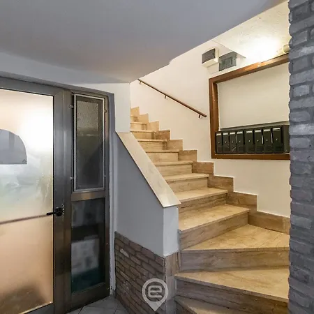 Apartament 73